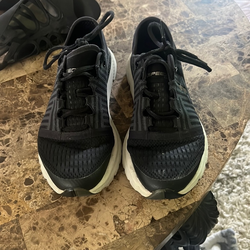 Women’s UA Running Shoes -Size 7.5